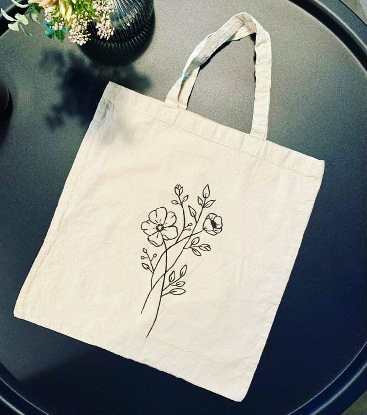 Minimalist Floral Line Art Canvas Tote Bag - Elegant Botanical Design